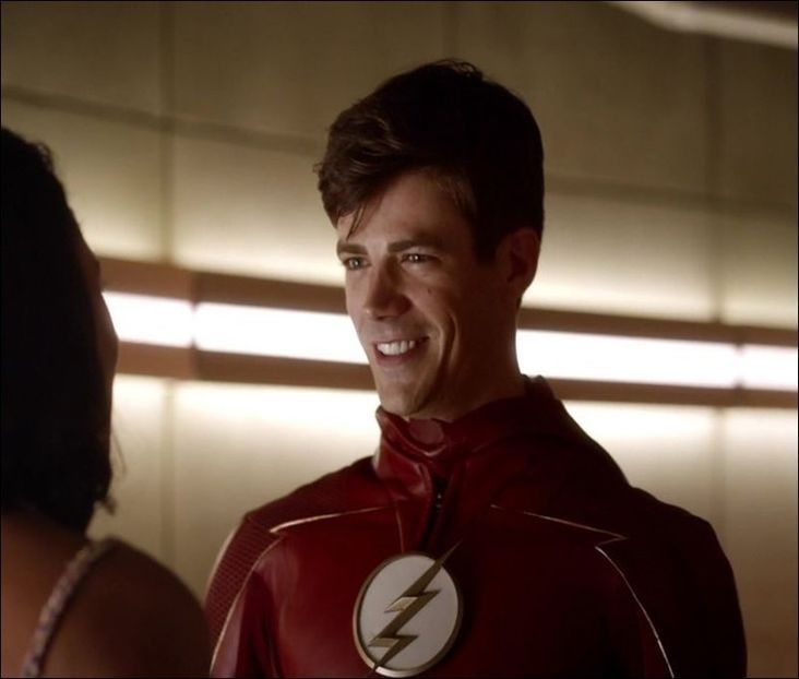 ⤑ᵖᶤᶰᵏĿЄ♏ØИÂÐЄ ┊# cum o vede pe madchen sare sa o ia in brate cu cel( - SO2xE08 So would u be my baby