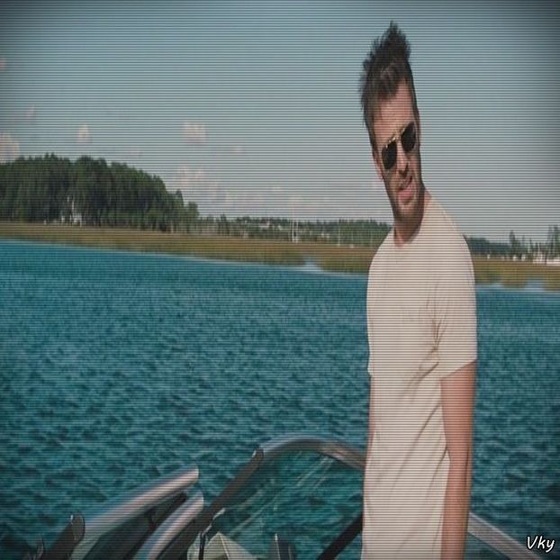 ▬ O.musca de limba si incepe sa rada. =)))))) - SO2xE08 So would u be my baby