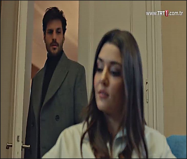 — „Cu alte cuvinte trebuie să o învățăm să gătească până nu moare nimeni, așa-i?” las - 01Cause u know Im here for you