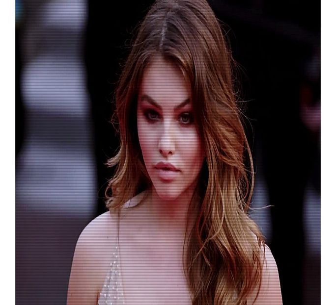 — și tot ce îmi doream era să fac un duș fierbinte și să mă bag direct în pat pentru că - 01Cause u know Im here for you