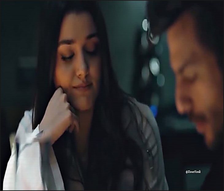 — În momentul în care Thylane își face apariția deschid gura pentru a o saluta, dar dispare - 01Cause u know Im here for you