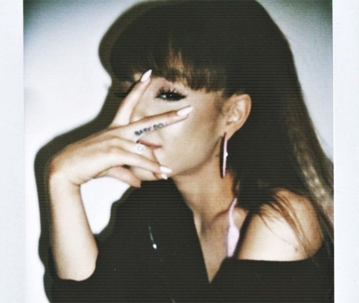 ⌙　˛ʍօօռʟɨɢɦȶ˓♥˒ǝqɐqˆᴬˠᴳˇ ;. făcându-i jucăuş cu ochiul, apoi adaugă: ❛Ah, am înţeles. - 01Cause u know Im here for you