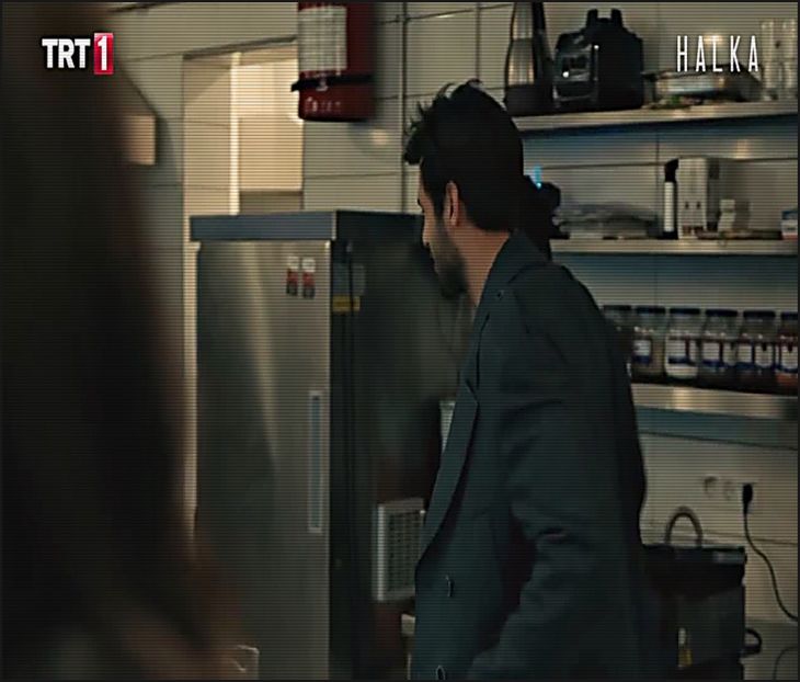 — e în camera ta!! Cine știe ce mai pune la cale și de data asta!” eram destul de serios. - 01Cause u know Im here for you