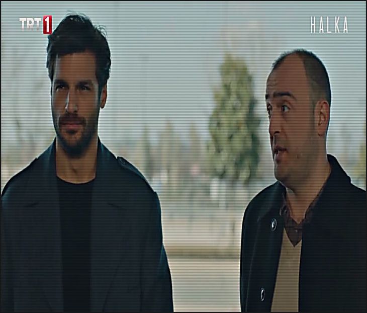 — de zgomotos, iar când s-a oprit atât de brusc mi-am dat seama că a văzut cum stau - 01Cause u know Im here for you