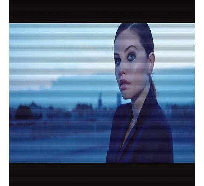 — Îmi dau ochii peste cap când o mică parte din comportamentul său real iese la iveală - 01Cause u know Im here for you