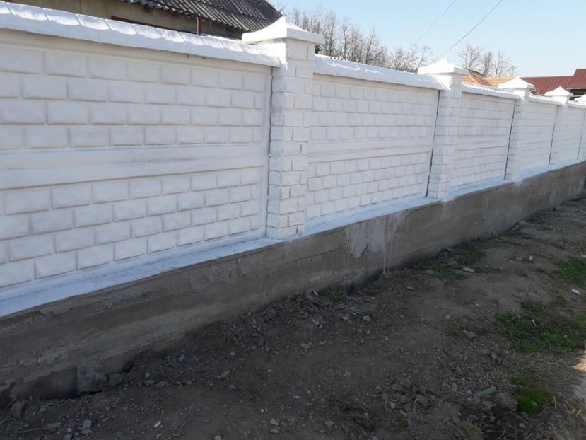  - Gard prefabricat din beton