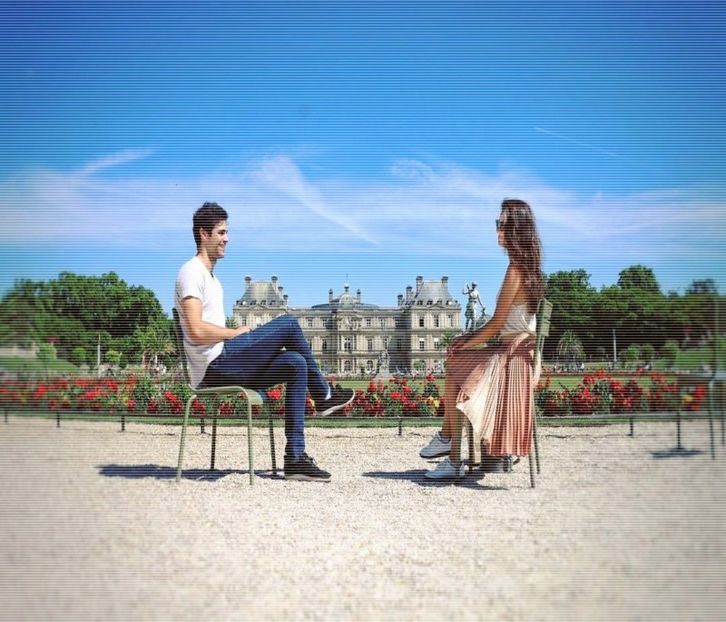 ̷͡︽.　·sǝuoq·♥̷̥l̍̍l̍̍i̍̍ʜ̍ɔ̍.; „Mă refeream înafară de învă.. de fapt, știi ce, nevermind. Rămâi - S01xE01 only happy when it rains