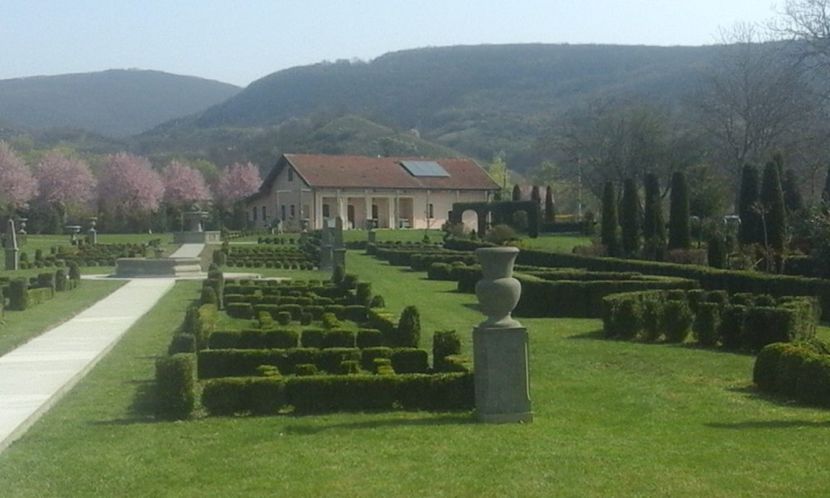 IMG-20190410-WA0025 - Un colț de rai