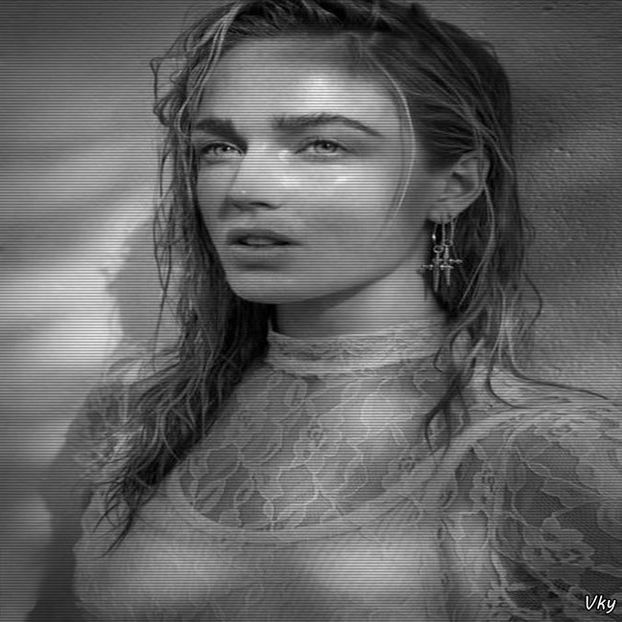 ▬ Trece pe langa Preity alergand n:ud rupta dupa atata vodka bagata si se indreapta spre plaja unde - SO2xE10 All the things she said