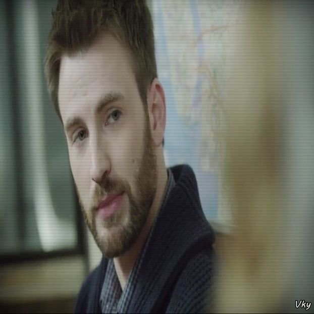 ▬ ❝Bun.❞ Rade scurt si se uita la ea. =)))) - SO2xE10 All the things she said