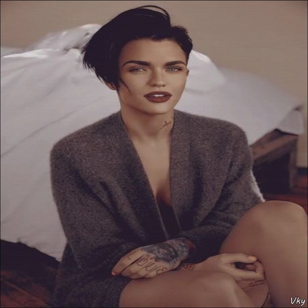 ▬ ❝Nu de alta, dar sti ca nu imi plac sentimemtalismele mama-fiica.❞=))))))) - SO2xE10 All the things she said