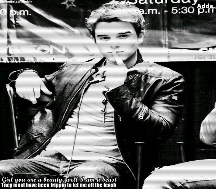 》Știuuuu. *râde și-și mișcă un pic un deget de la picioare, nu-și dă seama* =)))))))))))))) - SO2xE10 All the things she said