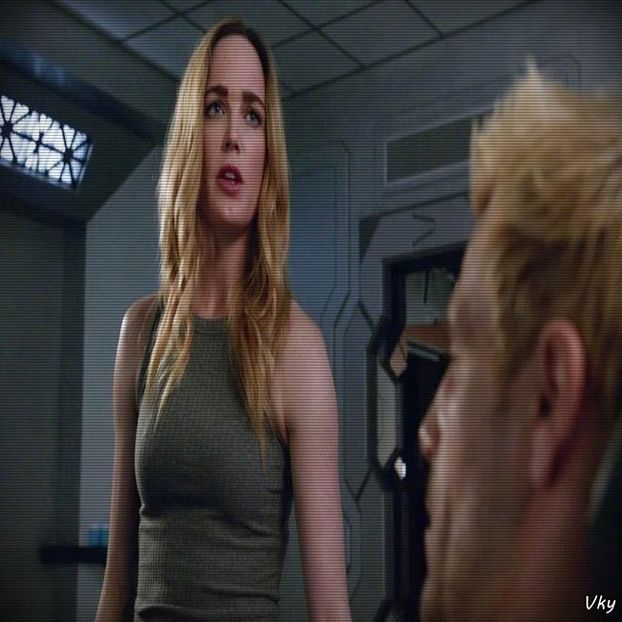 ▬ ❝Nici eu nu sunt idioata, doar beata. Hai la petrecere ca vreau sa mai beau.❞=)))))) - SO2xE10 All the things she said