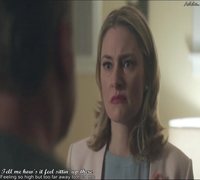 》*Se uită când la Cate, când la Sarah, confuză* Ce se întâmplă? La ce se referă? *Vede - SO2xE10 All the things she said