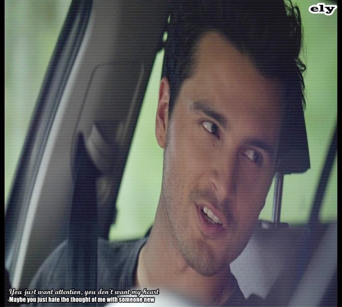 Cred ca unchi-tu se preface. Ascult toate genurile de muzica, din cand in cand si cant+ - here - episode 52 - done