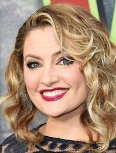 Oh..eram beata si mi-am luat din greseala vopsea blonda in loc de roscata. - episodul 64