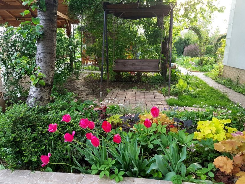  - 2019 Gradina Pridvor