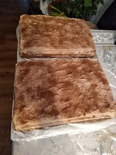 Pr. Cu mascarpone și frisca - tot cu dulce si flori