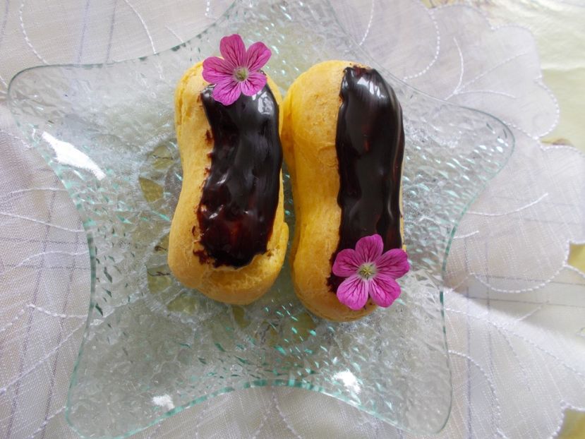  - Pe la mine prin bucatarie