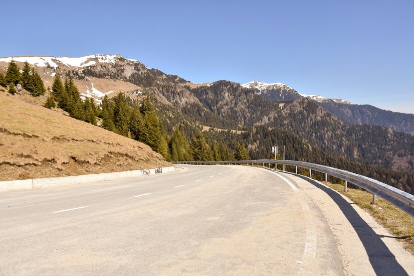  - 08 - Sinaia - Dichiu - Bolboci - Cheile Tătarului - aprilie 2019