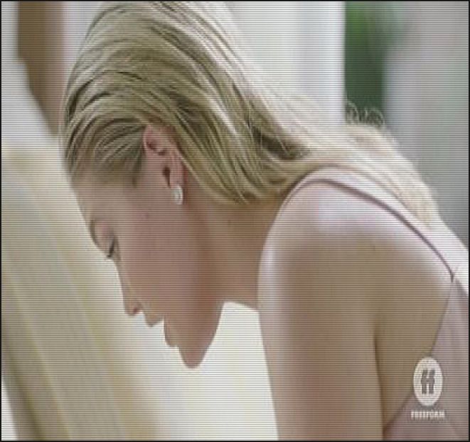 ━ avut trei tentative de a pleca acasă și n-am putut din cauza lui, lucru care m-a mirat și - S0xE01 need to bury a few friends