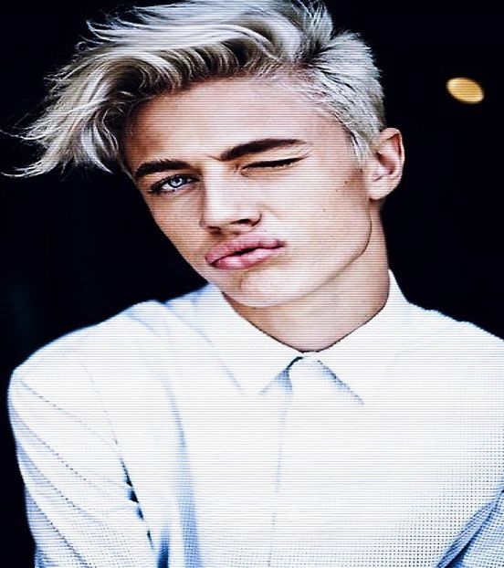 ◣Lucky Blue-Smith◥ - Ill stop this mad world for you bae