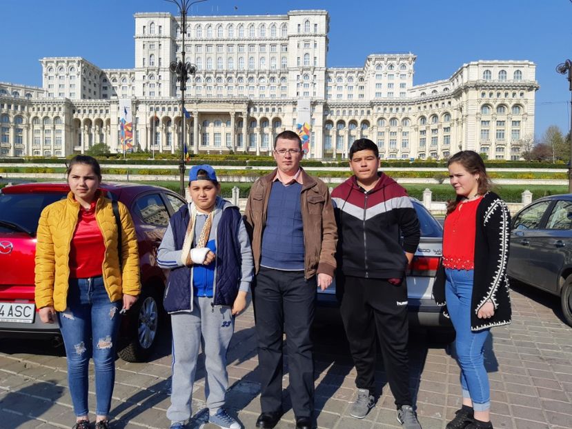 20190405_094151[1] - 2018 Scoala Cata la 1 Decembrie - centenar