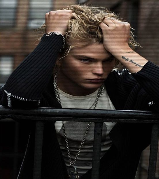 ◣Jordan Barrett◥ - Ill stop this mad world for you bae