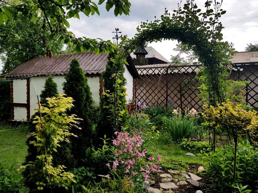  - 2019 Gradina Pridvor