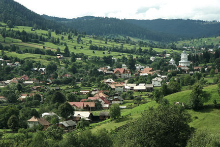 Sat din Bucovina - a - Poze Bucovina cai