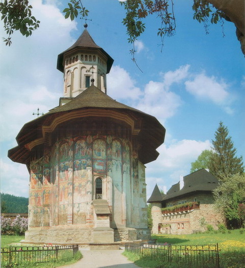 Manastirea Moldovita - b - Manastiri din Bucovina