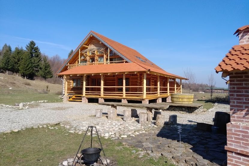  - stay cottage farm with mountain accommodation romania rasnov in the center of brasov bran predeal mo