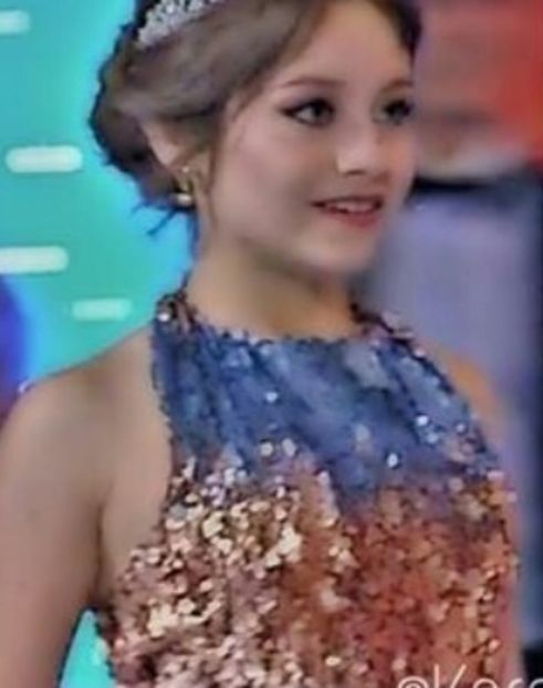 capture-20190520-114619 - 01 - Luna - 01