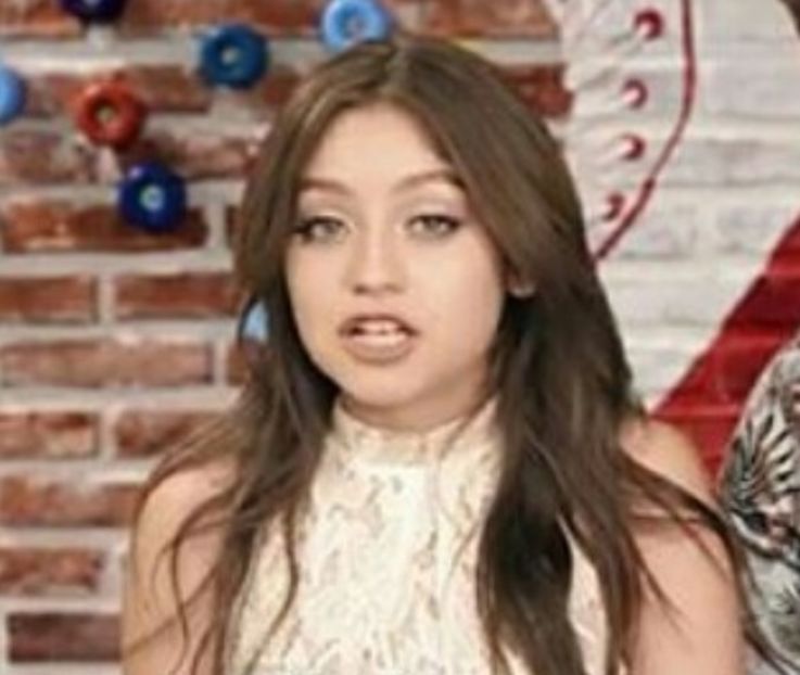 capture-20190520-114955 - 11 - Karoll - 01