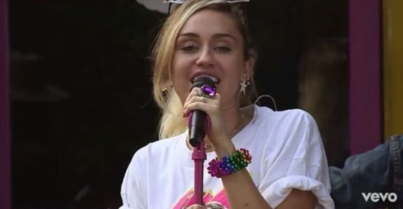 bandicam 2019-05-20 15-55-13-574 - 04 - miley - 01