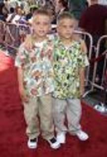 dylan and cole - Cole and Dylan Sprouse