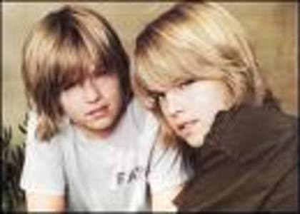 7 - Cole and Dylan Sprouse