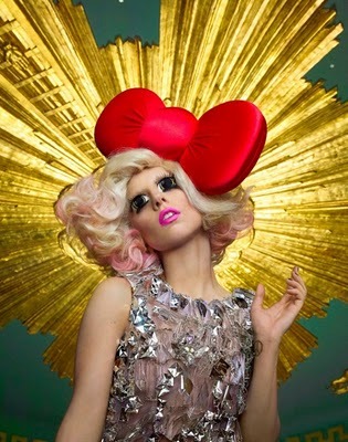 lady-gaga-hello-kitty-shoot-02-570x724