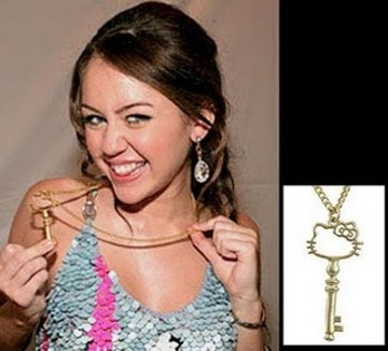 Milley Cyrus-Hello Kitty Key Necklaces - Toate Pozele mele din PC