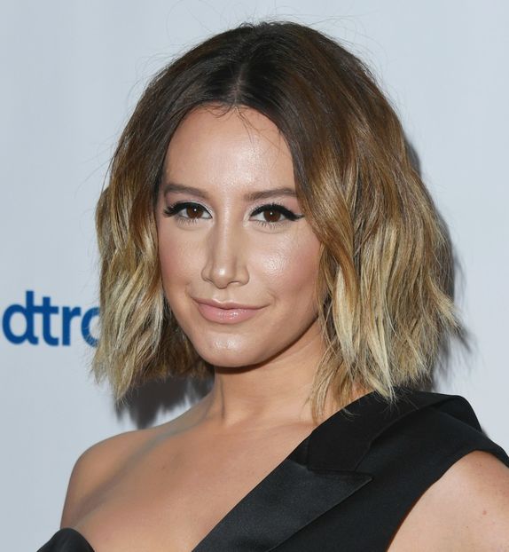  - Ashley Tisdale la Imagine Gala at The Beverly Hilton Hotel in Beverly Hills California