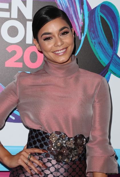  - Vanessa Hudgens la TEEN CHOICE AWARDS IN LOS ANGELES