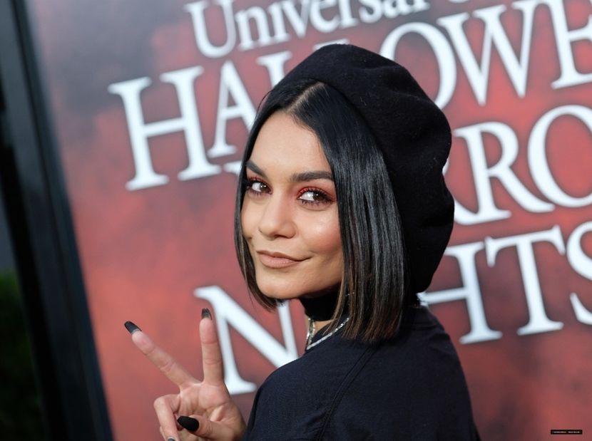 VH008_7 - Vanessa Hudgens la UNIVERSAL STUDIO HALLOWEEN HORROR NIGHT OPENING