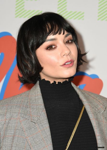 VH004_56 - Vanessa Hudgens la STELLA MCCARTNEY SHOW IN HOLLYWOOD