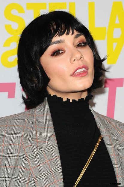 VH005_55 - Vanessa Hudgens la STELLA MCCARTNEY SHOW IN HOLLYWOOD