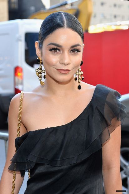  - VANESSA HUDGENS la X SINFULCOLORS FESTIVAL COLLECTION AT THE HIGHLIGHT ROOM AT THE DREAM HOLLYWOOD