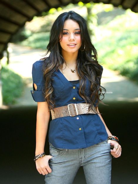  - VANESSA HUDGENS PHOTOSHOOTS 2