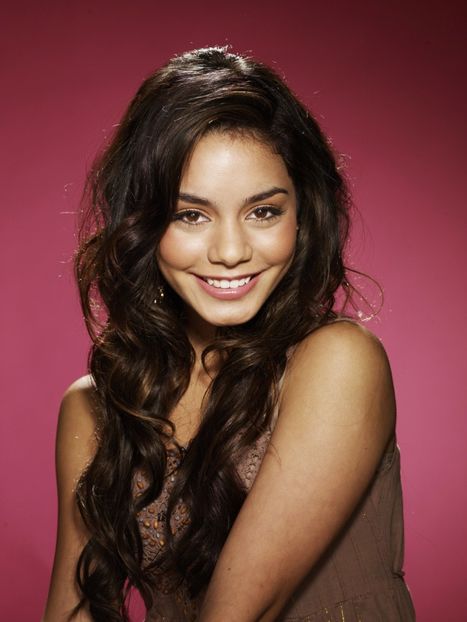 hq-vanessa_281029_2 - VANESSA HUDGENS PHOTOSHOOTS 2
