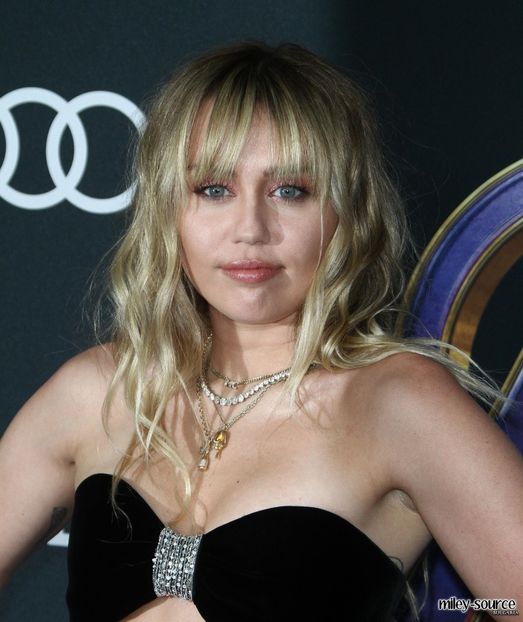  - Miley Cyrus la Avengers Endgame Premiere In Los Angeles