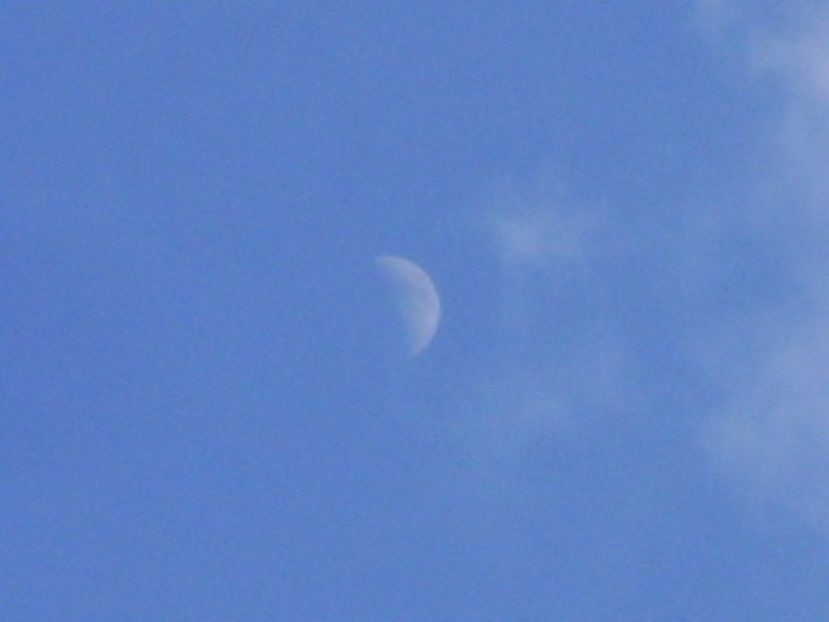 Luna in crestere in Fecioara - Luna - Soarele si norii - 1