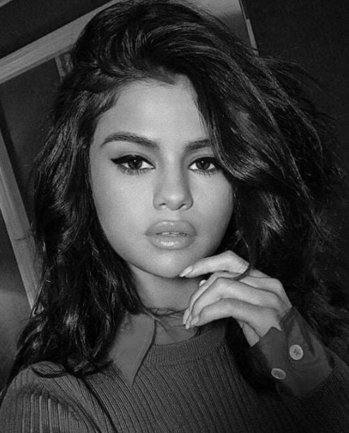  - 001 Selena